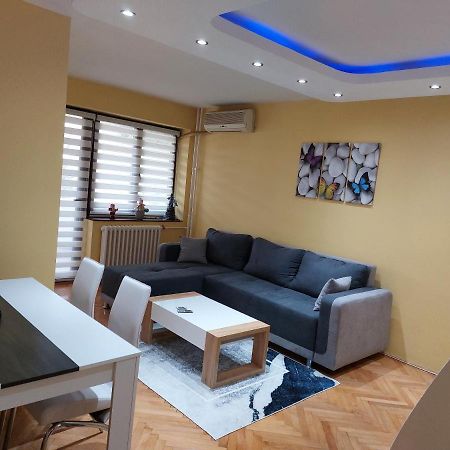 N&N Apartment Vrsac Luaran gambar