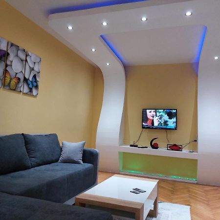 N&N Apartment Vrsac Luaran gambar