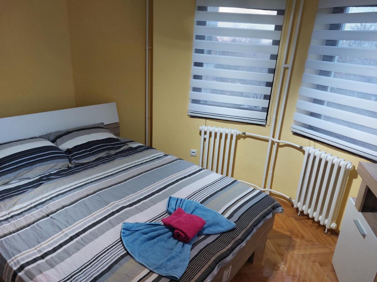 N&N Apartment Vrsac Luaran gambar